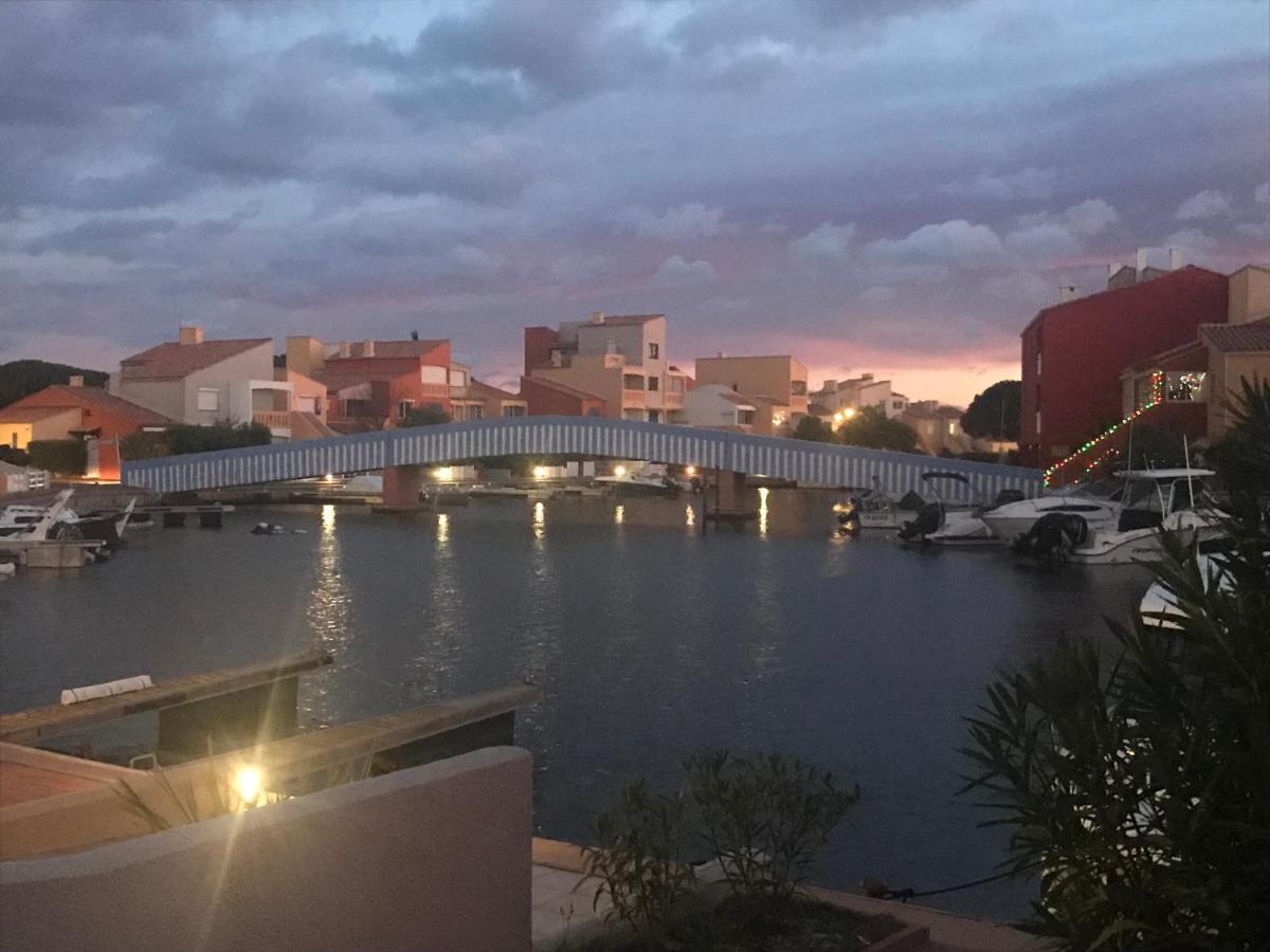 Apartamento Marina Les Pieds Dans L Eau Le Barcarès Exterior foto